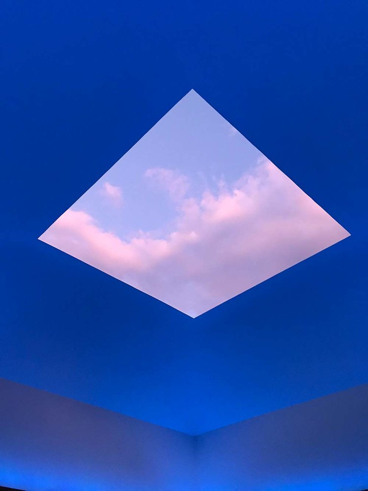 アート・デザイン・音楽 HOUSE OF LIGHT / James Turrell Step Inside James Turrell's House Of Light In Japan on
